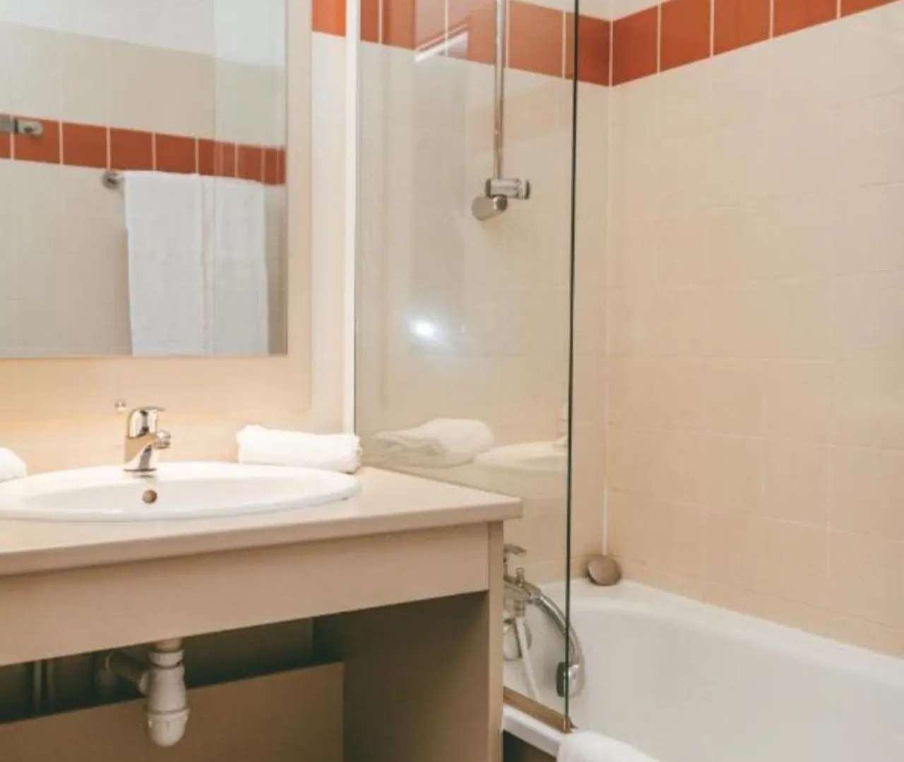Le Splendid Hotel Appartement Allevard Apart-hotel